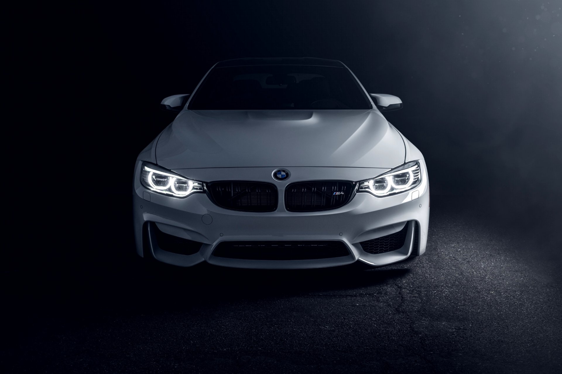 bmw m4 coupe f82 front white richard le bmw