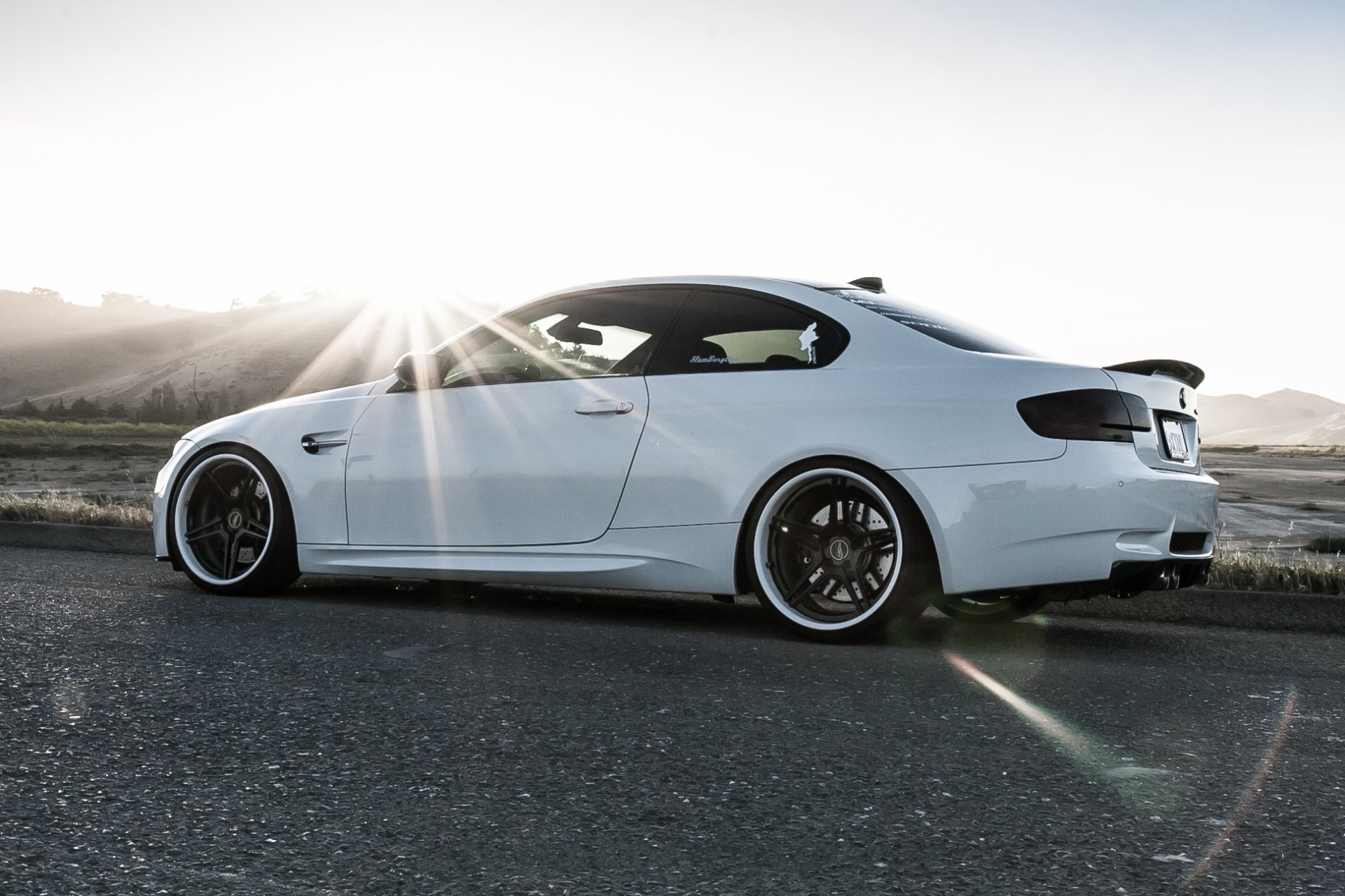 bmw m3 e92 blanc bmw profil coucher de soleil