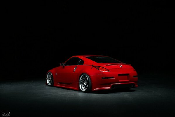 Peinture rouge auto nissan, 350Z