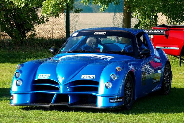 Coche de carreras original en color azul