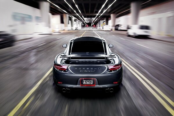 Porshe in dynamics through space