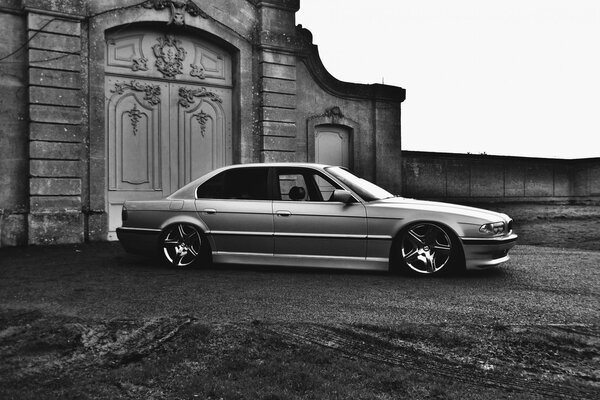 BMW E38 750iL tuning atterrissage sur fond de porte B / W