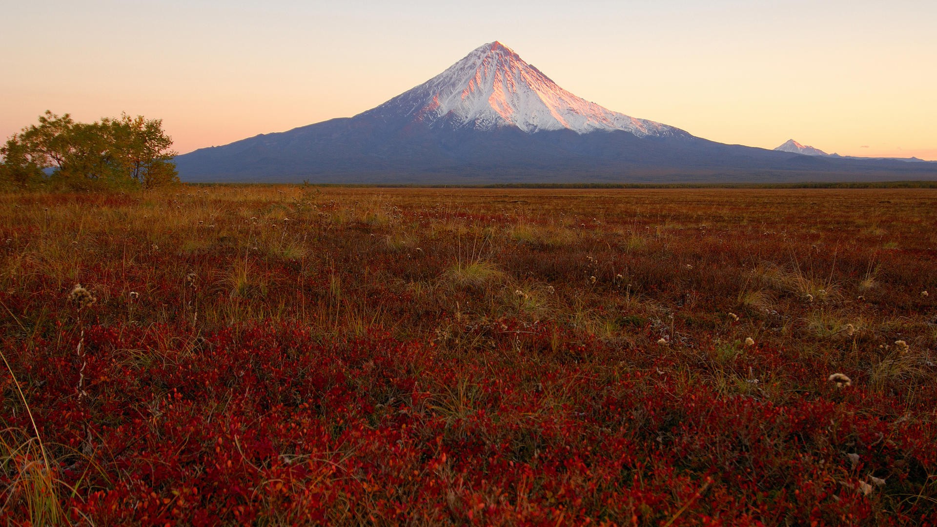 kamchatka vulcano tramonto