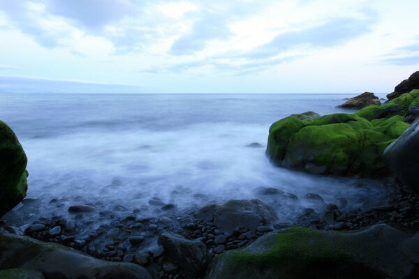 Waves crashing against rocks