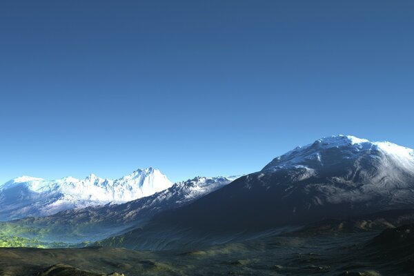 Vista panorámica de los picos de la cordillera del Cáucaso