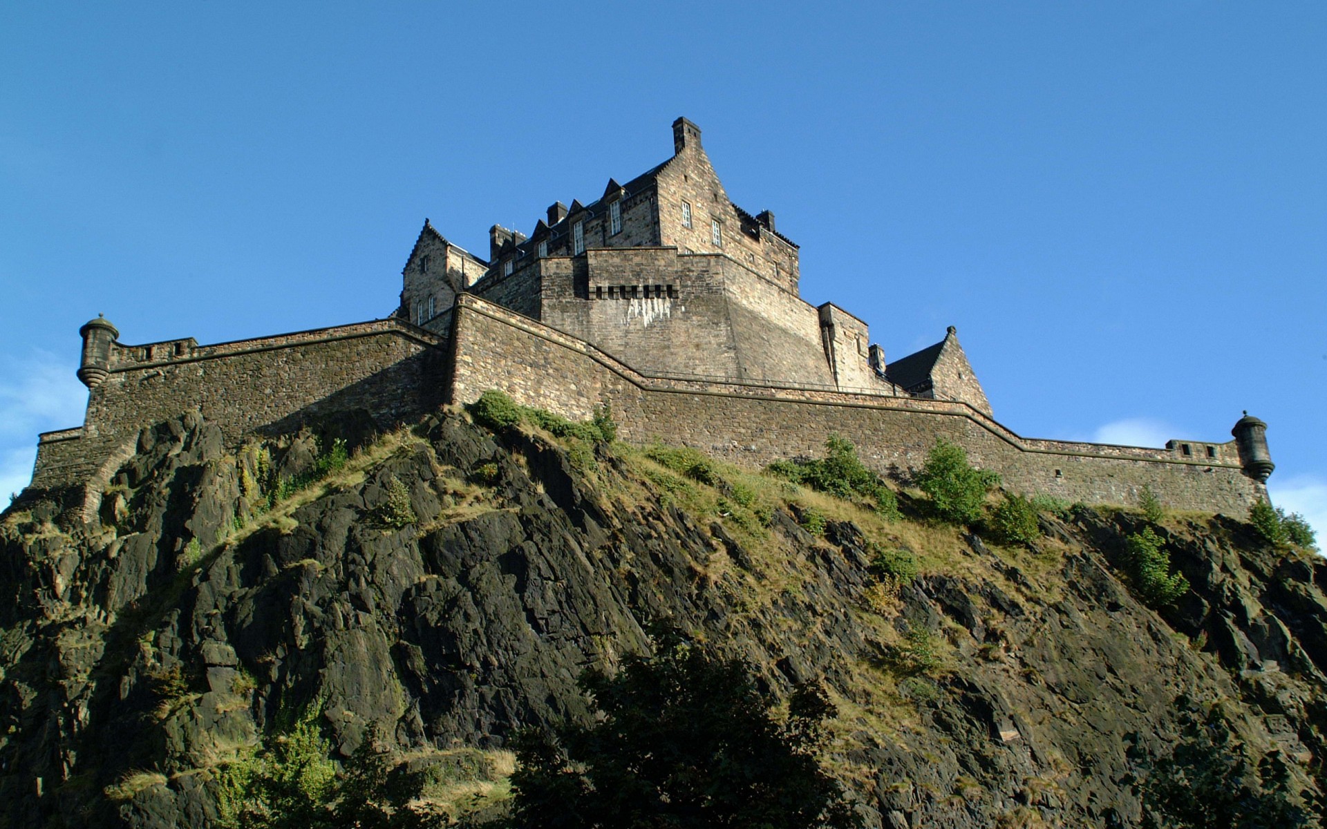 château rocher mur forteresse pierres construction architecture