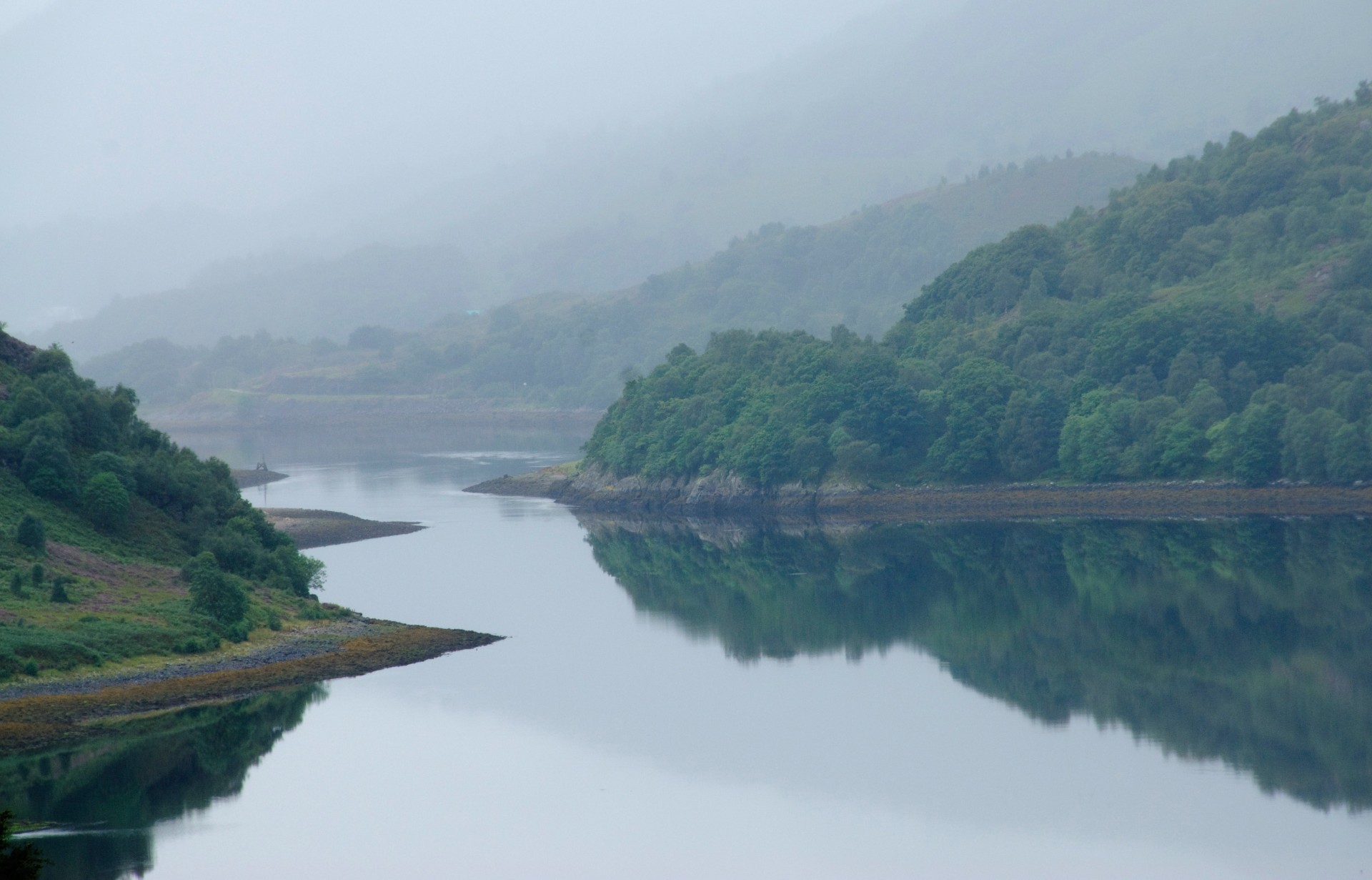 schottland berge himmel nebel fluss wasser