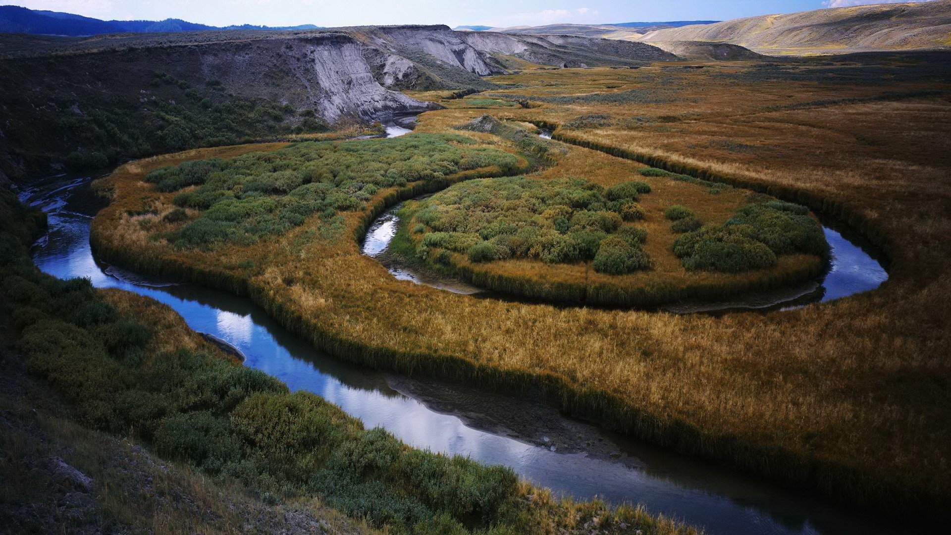 río valle cauce