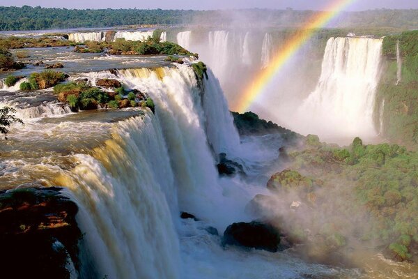 Wasserfall Regenbogen Paare der Natur