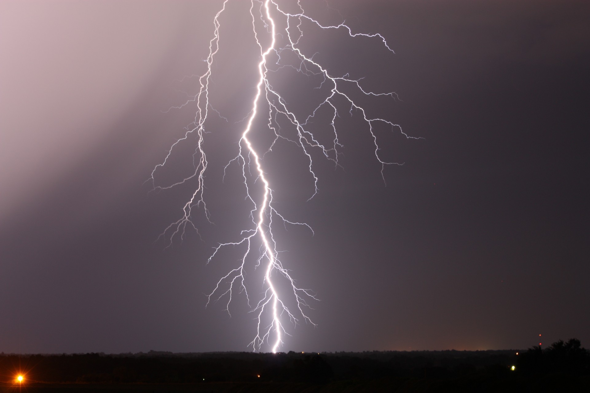 blitz nacht himmel