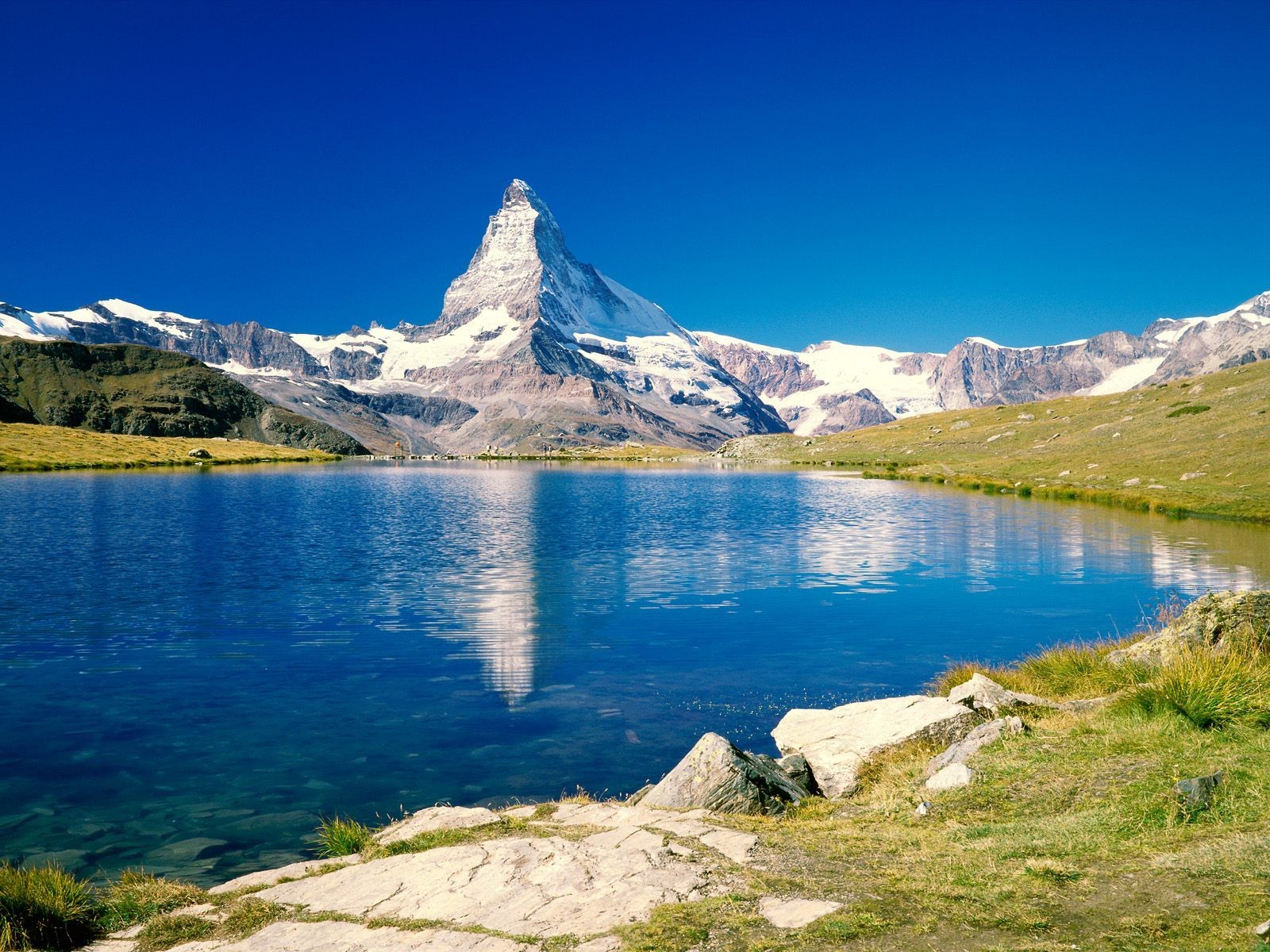 matterhorn stellisee valais switzerland