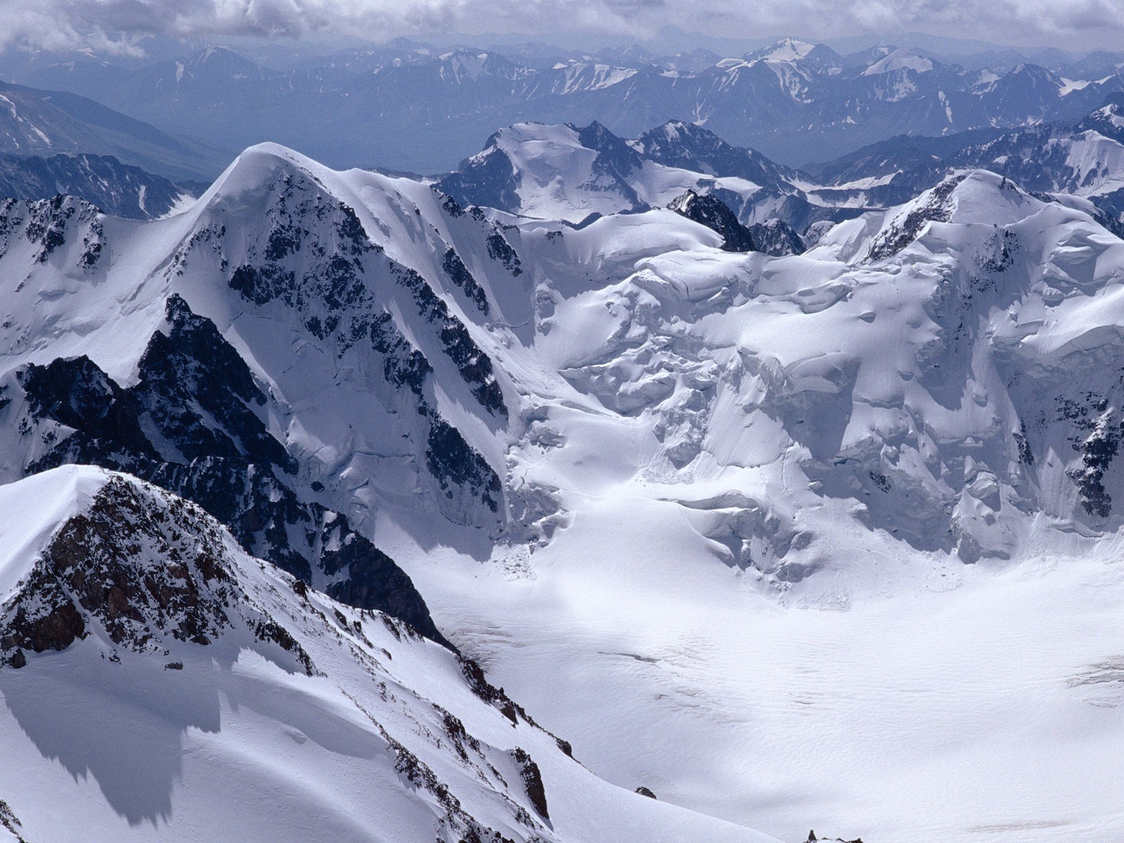 montagne neve rocce