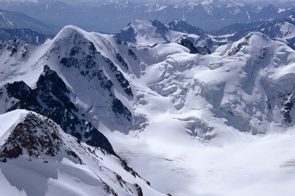 Tapete Bergschnee und Felsen