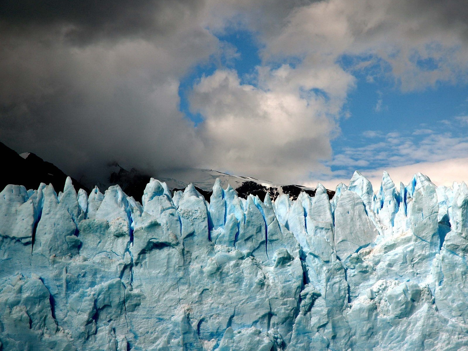 hielo glaciar cielo