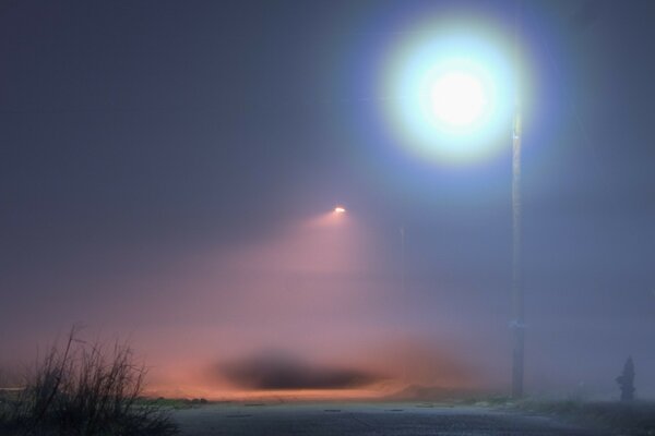 Nebbia illuminazione lanterna