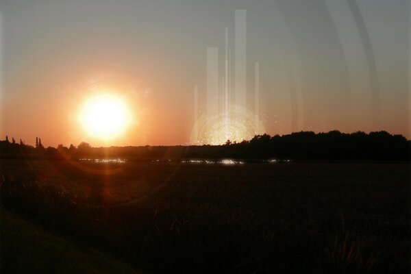 Bellissimo trattamento del tramonto soleggiato