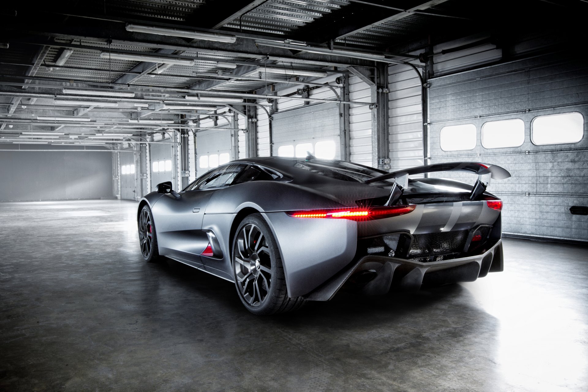 jaguar c-x75 гибрид суперкар прототип задок машина суперкар