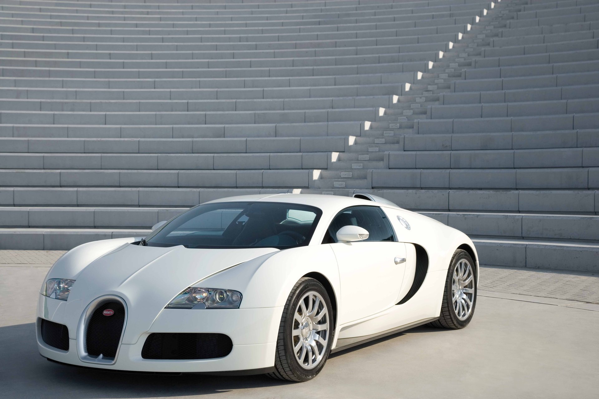 bugatti veyron суперкар гиперкар белый ступени бетон