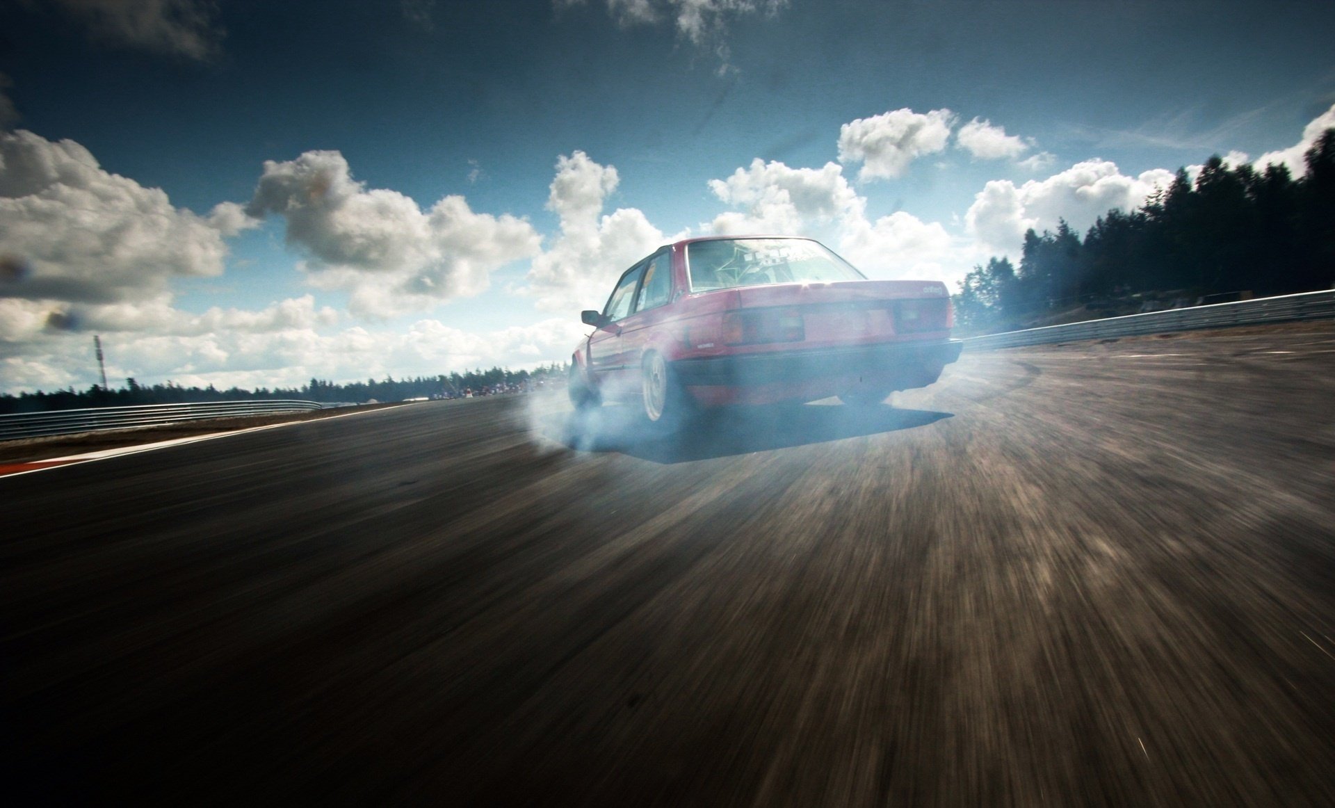 bmw autostrada niebo drzewo drift e30