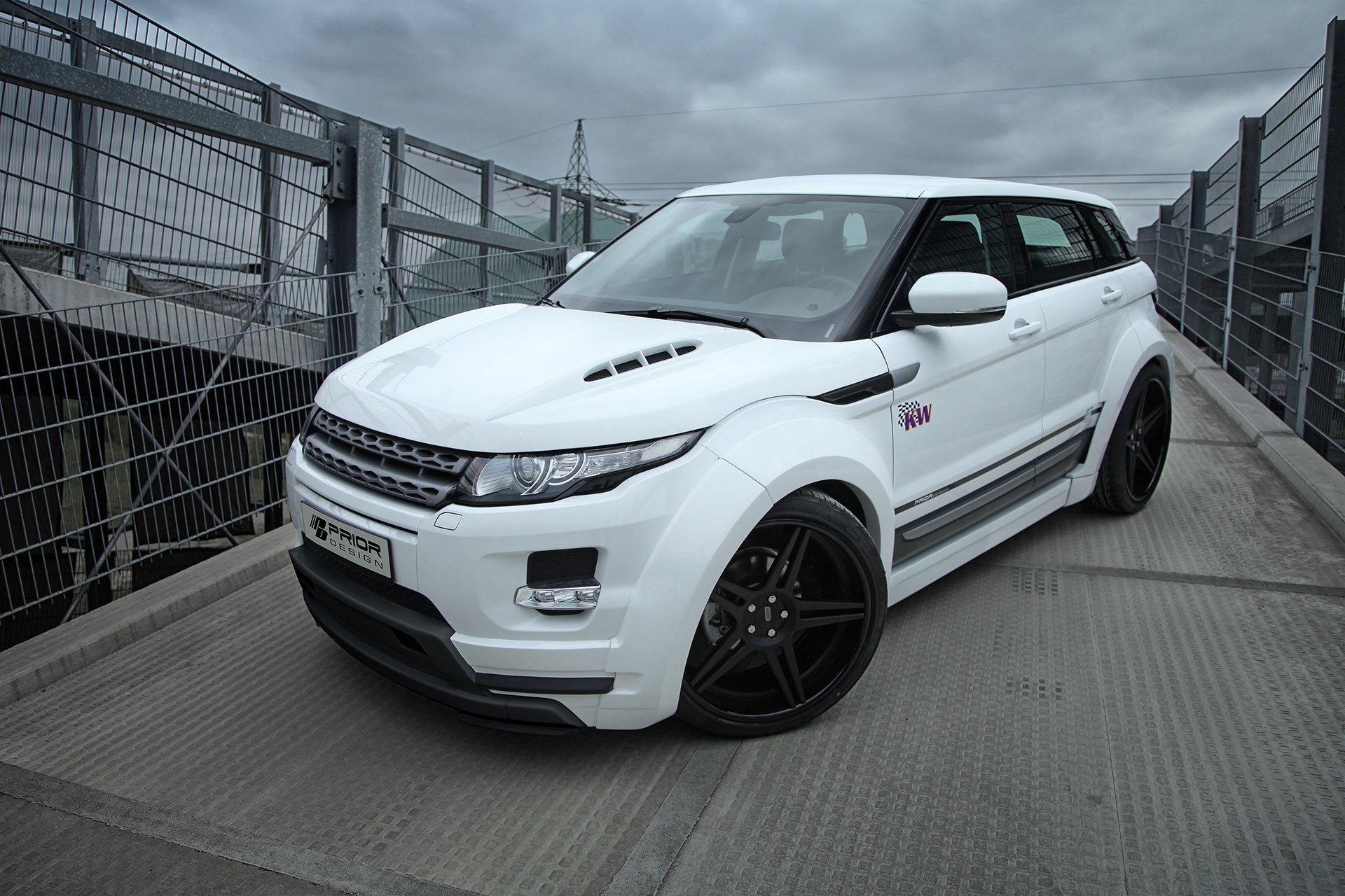 до-дизайн land rover range rover evoque pd650 ракурс автомобиль белый машина