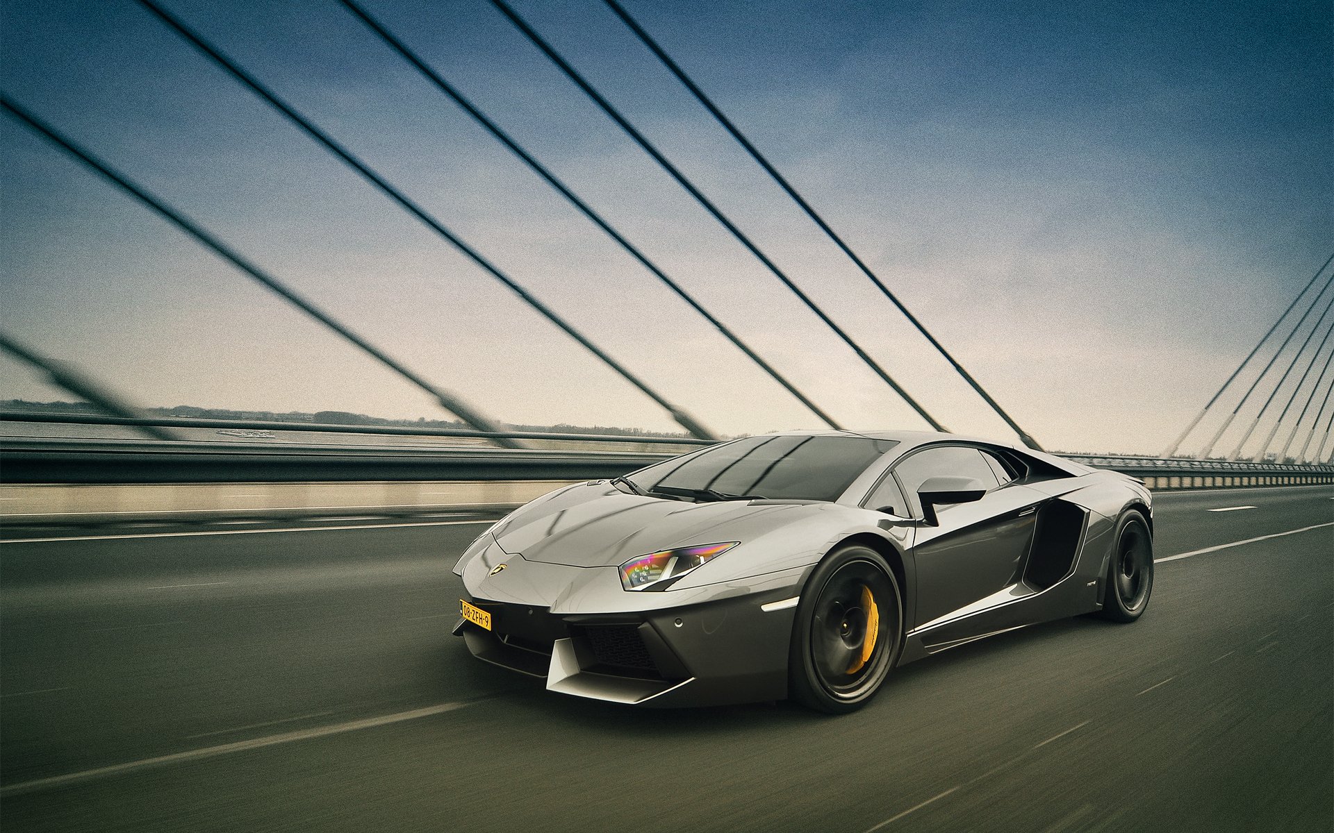 lamborghini aventador velocidad puente