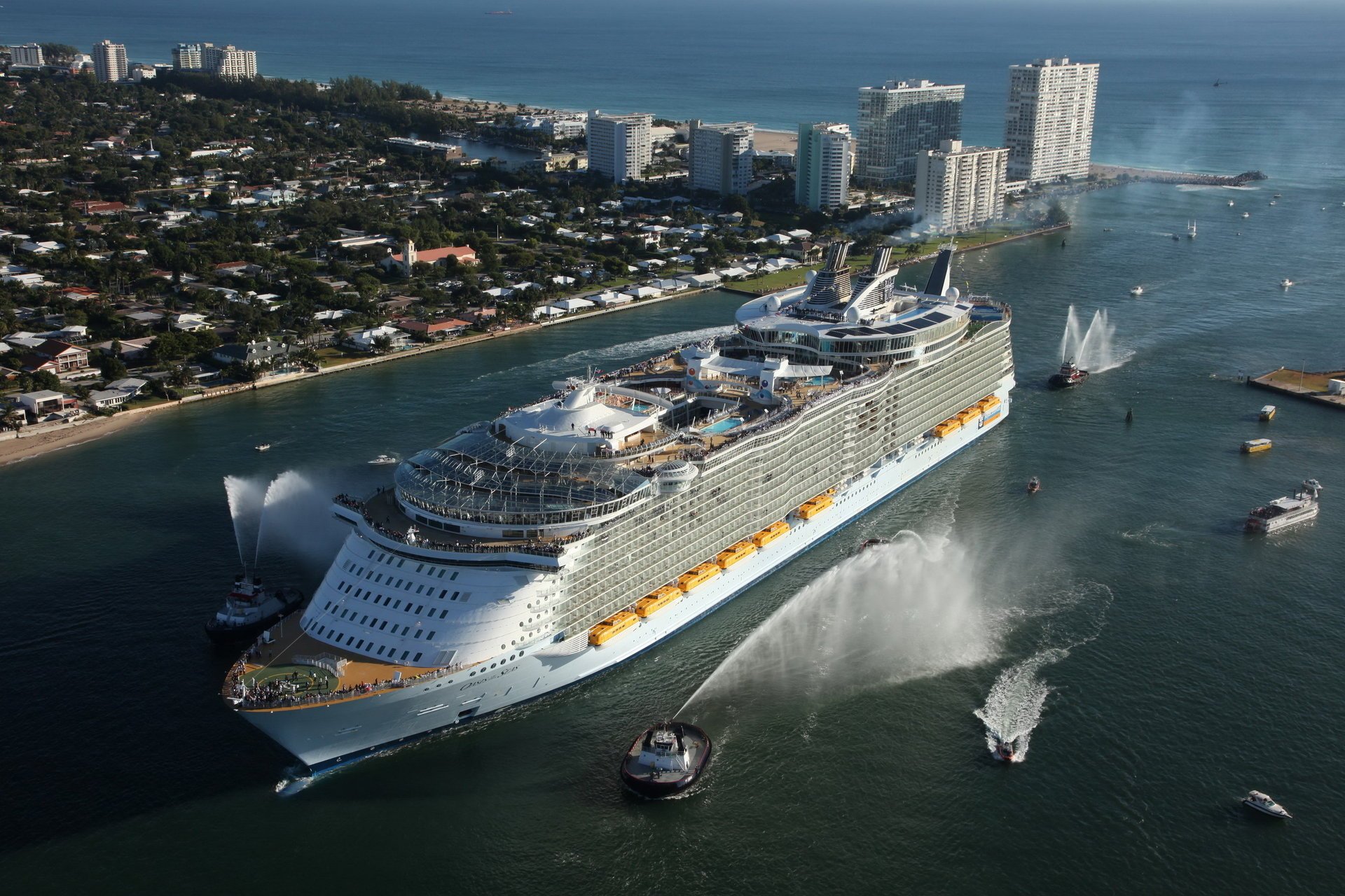 liner crucero mar barco oasi