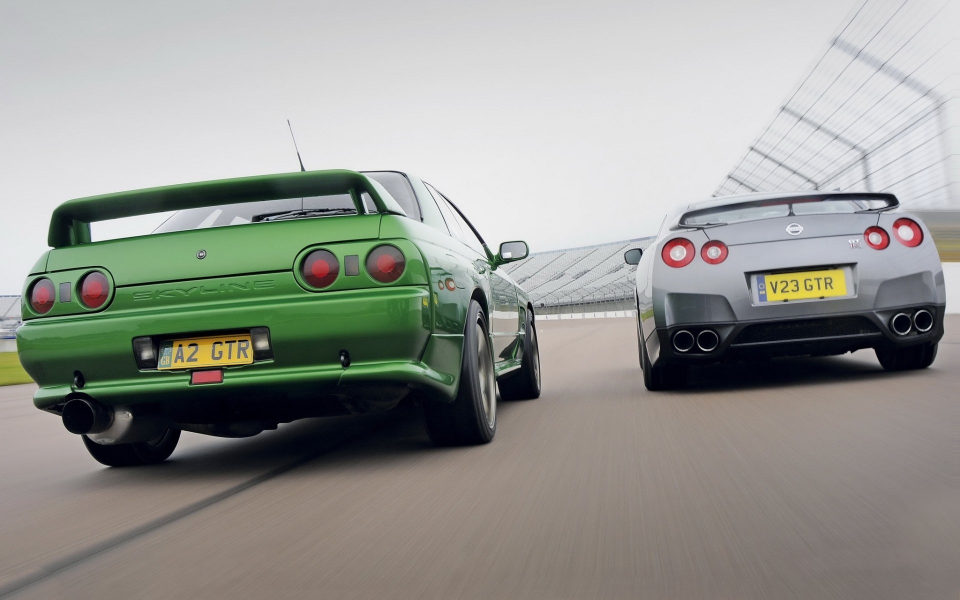 nissan skyline r32 gt-r r35 rückansicht hintergrund