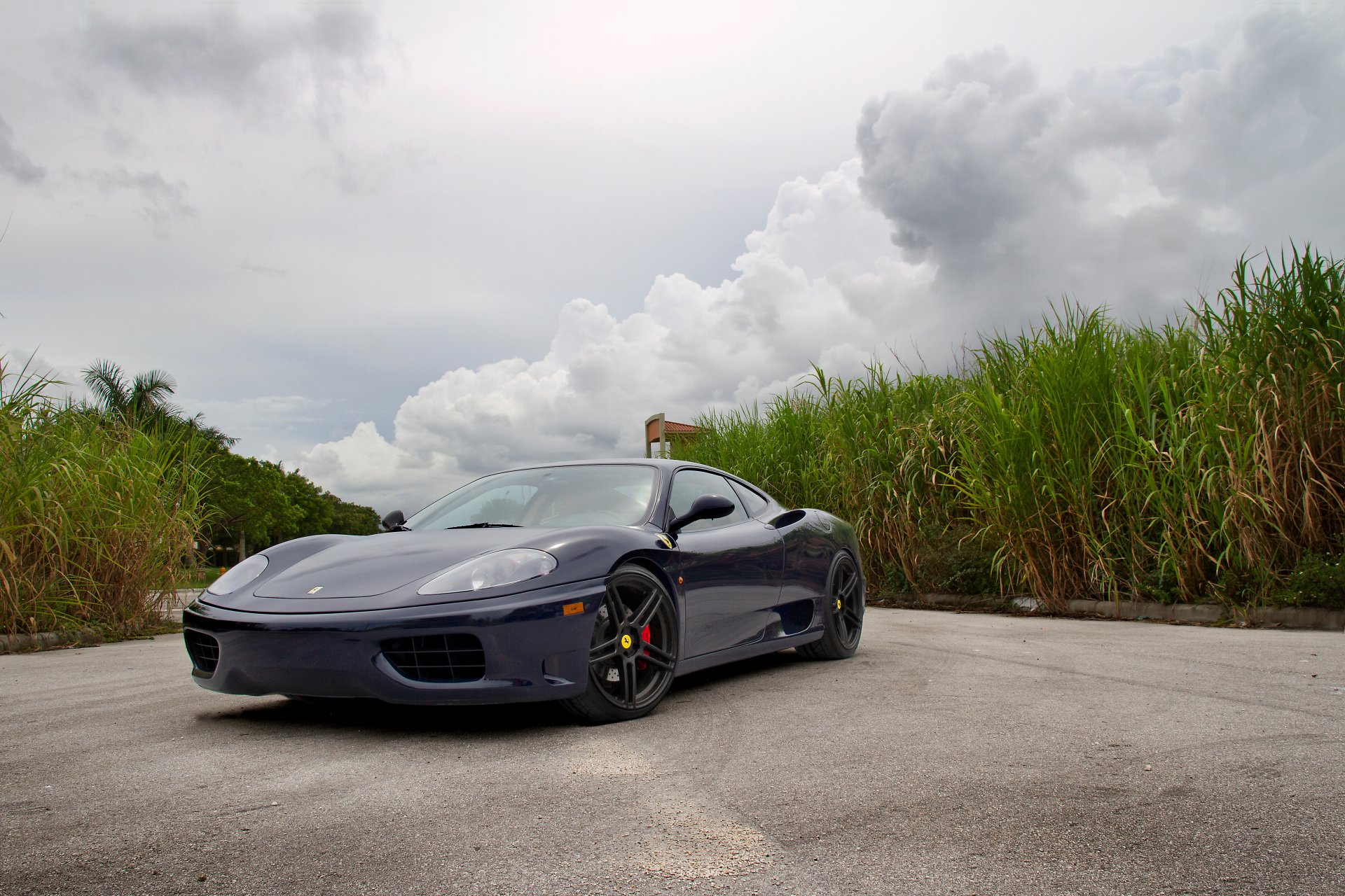 dwumiejscowy samochód sportowy ferrari 360 supersamochód tuning reflektory flip-up felgi połysk