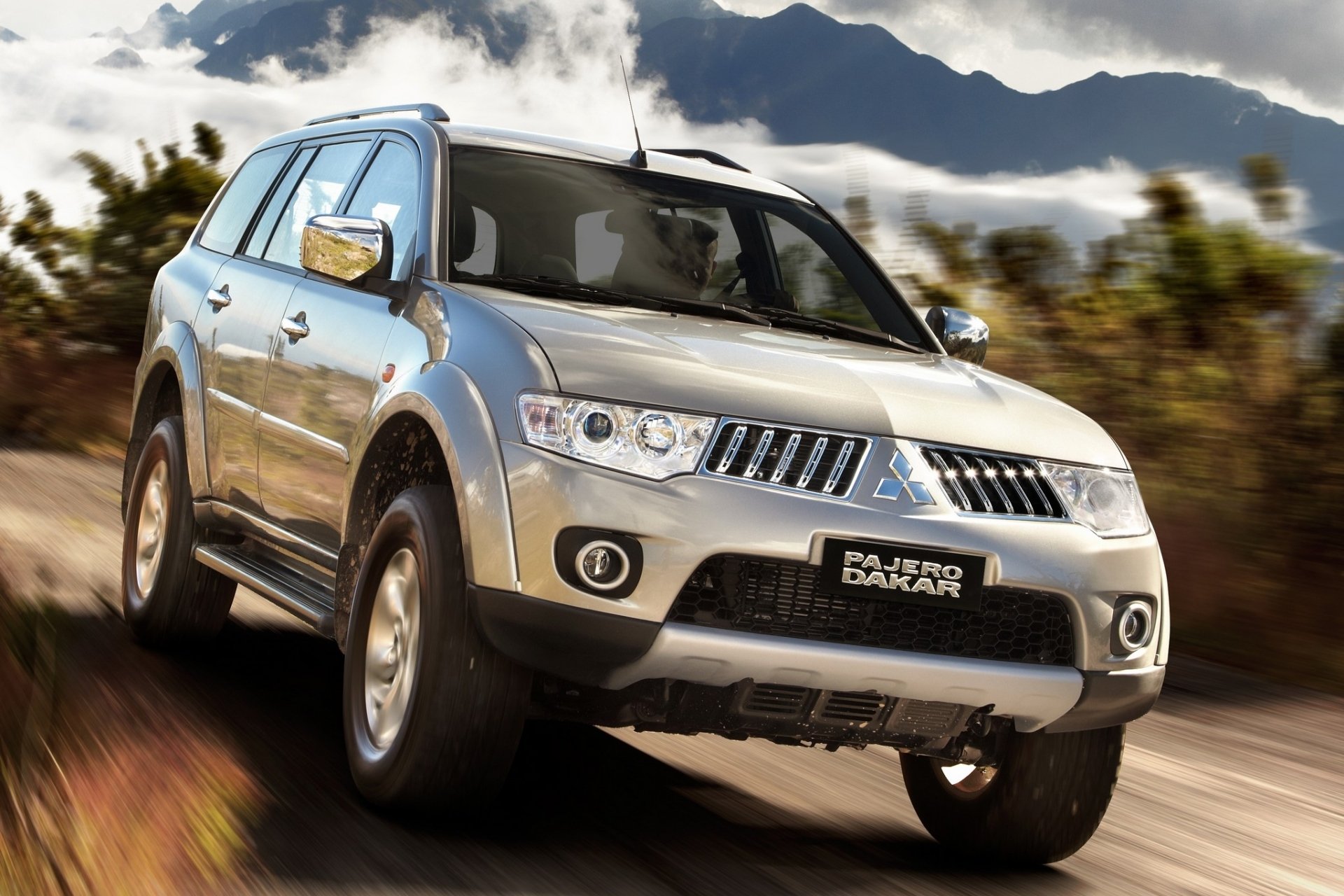 mitsubishi pajero dakar podger to dakar suv jeep mountain speed