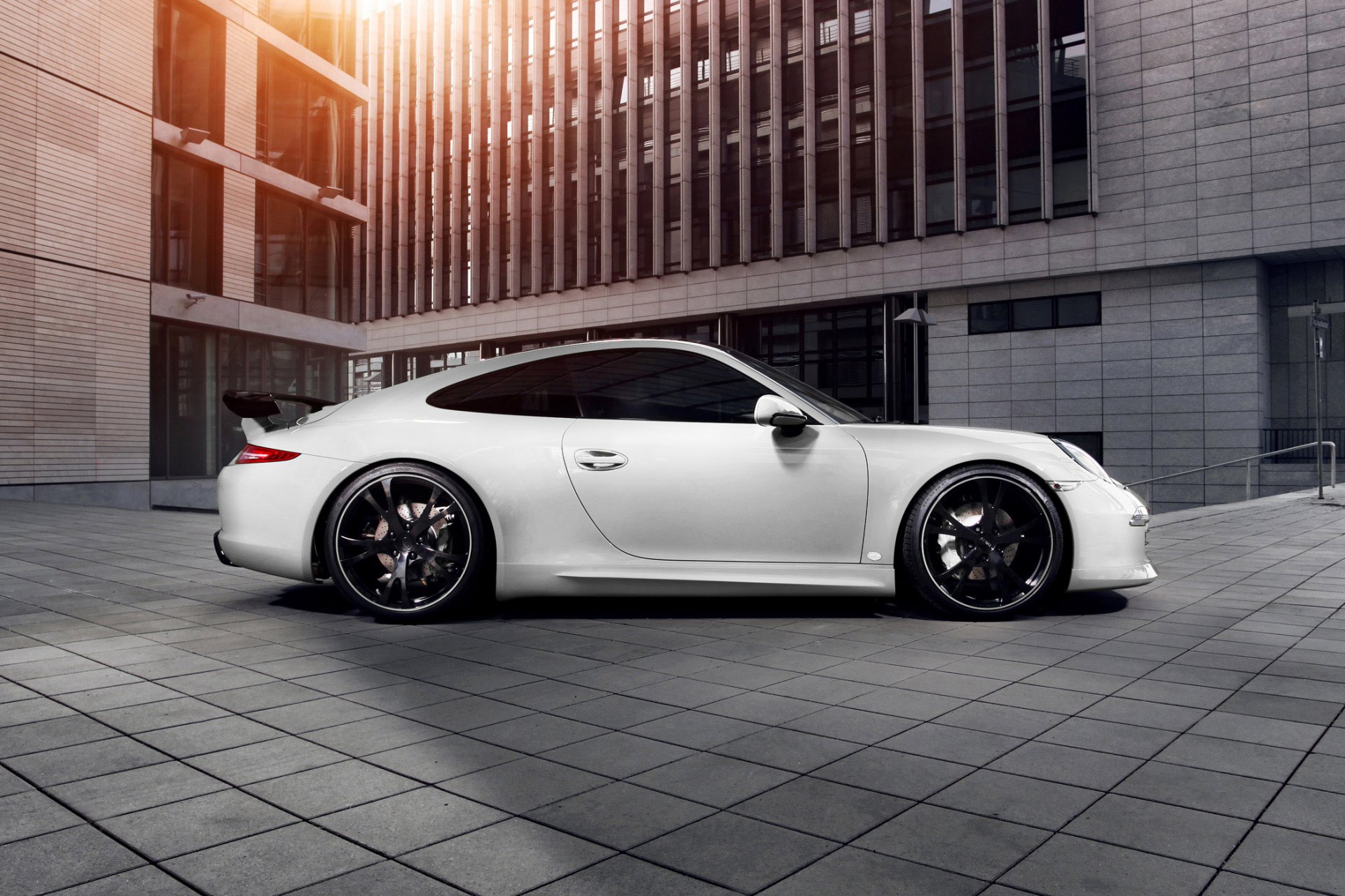 techart porsche 911 carrera 4 tuning building light