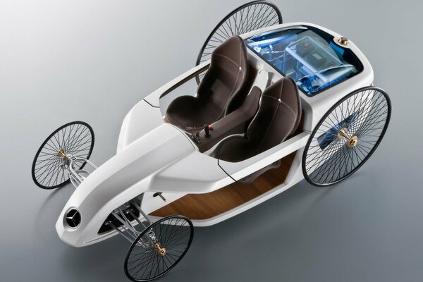 Concept car bianco di Mercedes-Benz