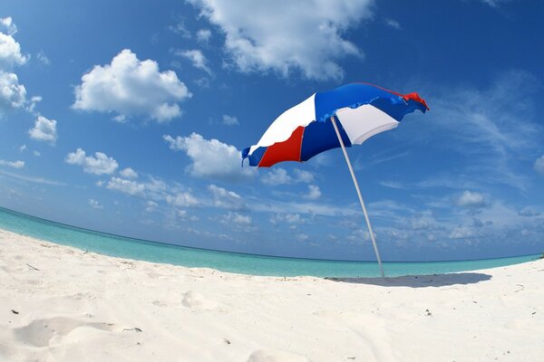 Beach on a wide angle camera in high quality