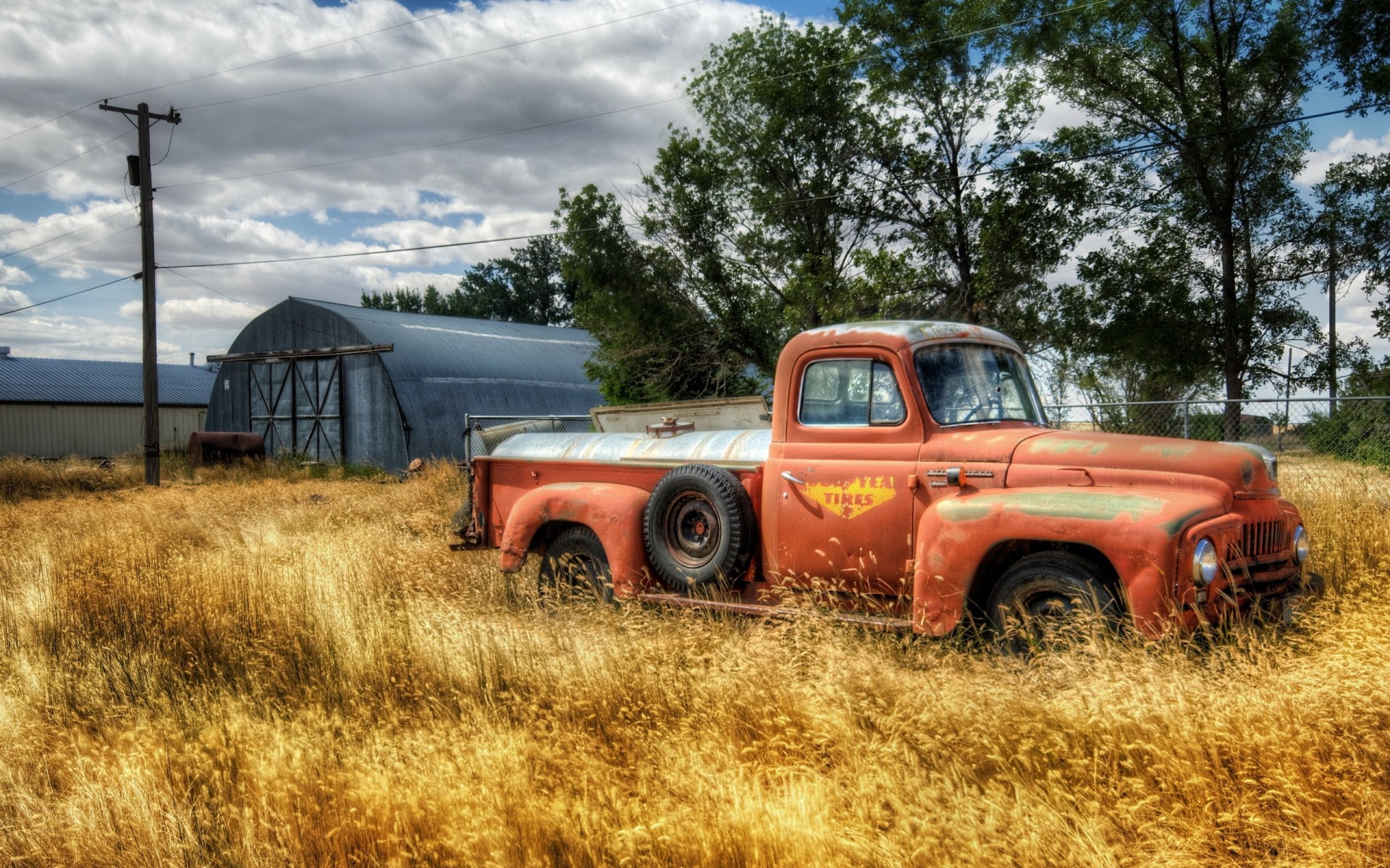 ciężarówka hangar hdr