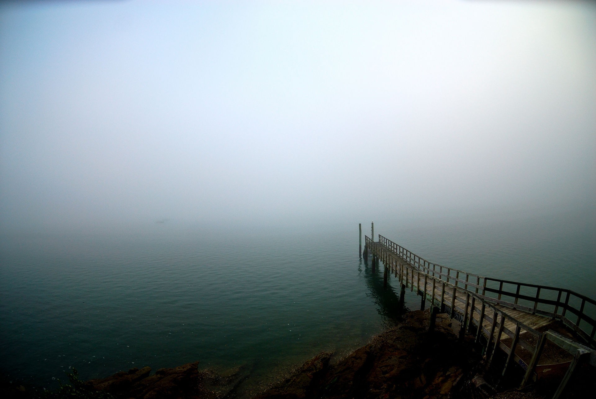 pier fog