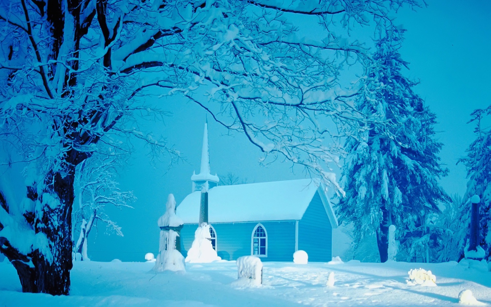 neve casa alberi di natale chiesa inverno