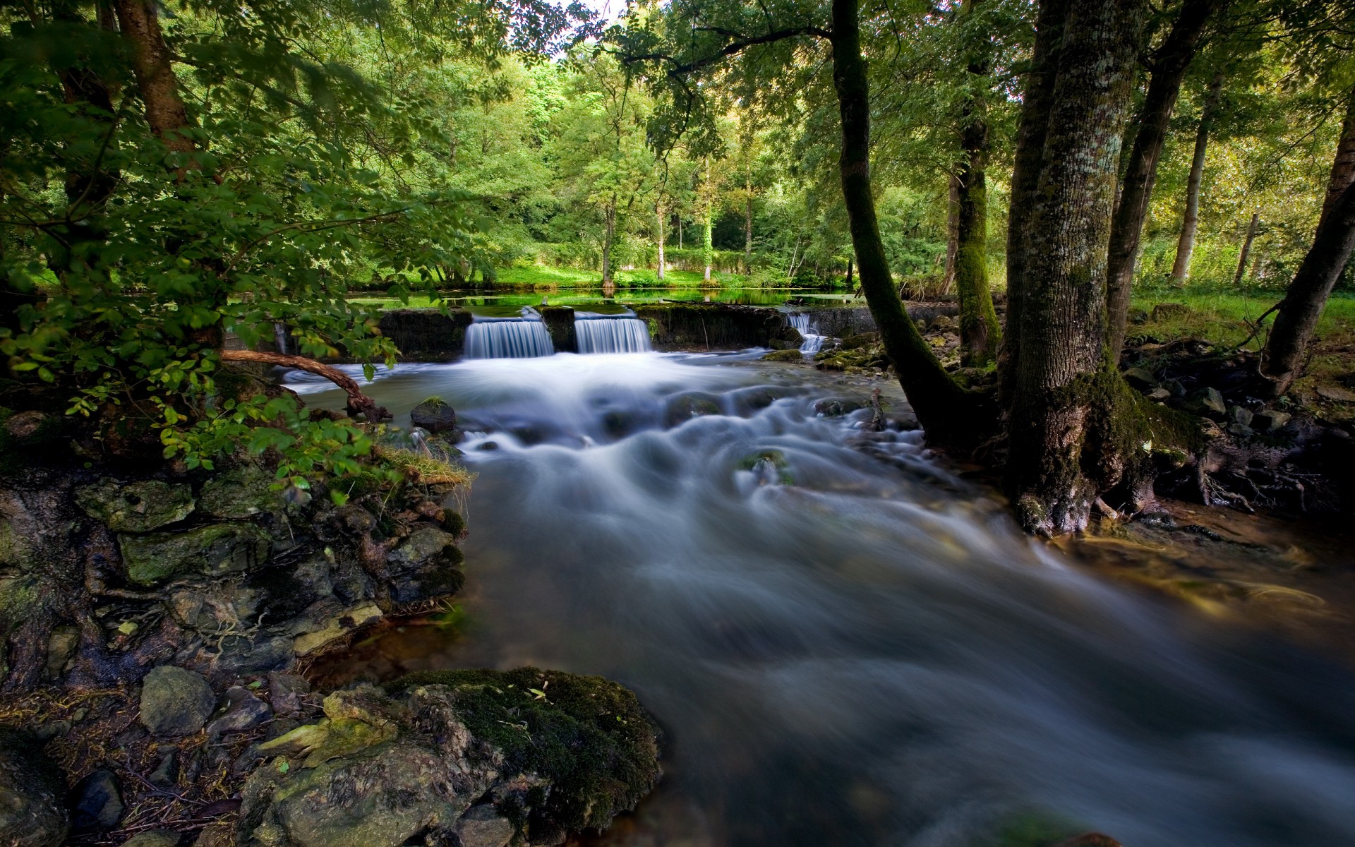 río cascada paisaje