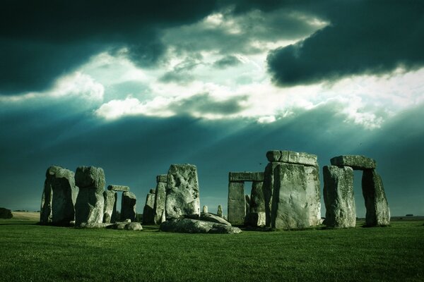 Mal tiempo sobre Stonehenge