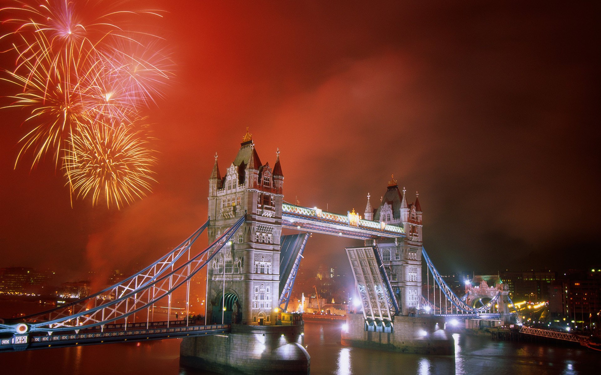 london fireworks bridge the city river