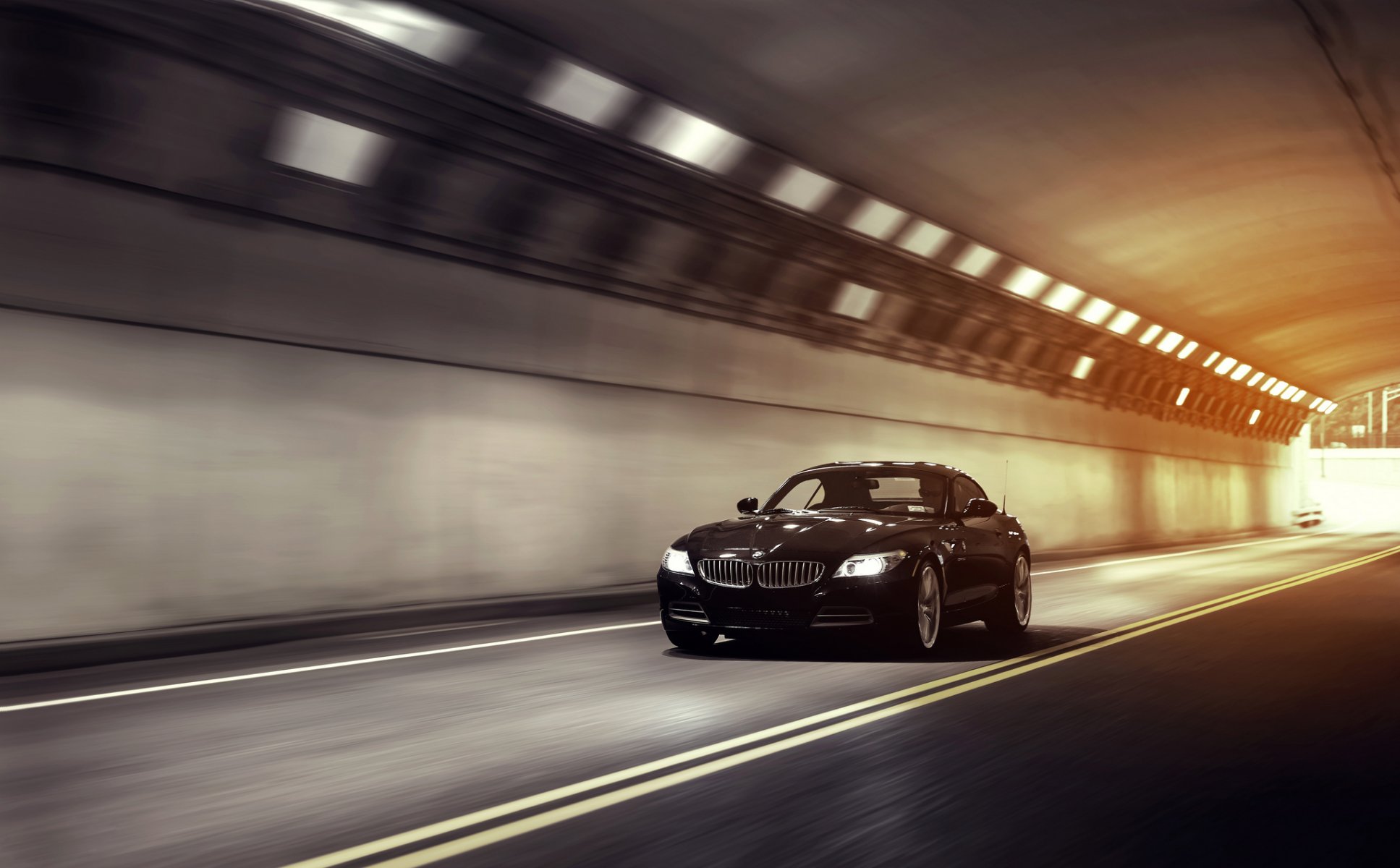 bmw z4 e89 sdrive 35i negro frente túnel velocidad