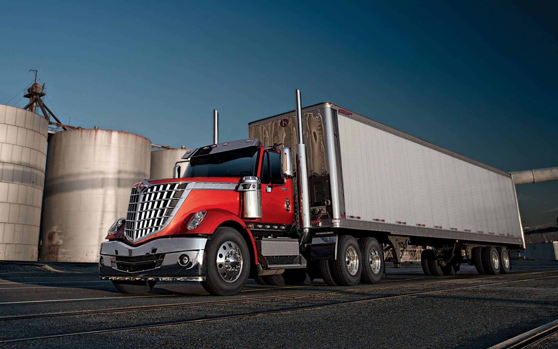 international lonestar international truck tractor truck track front end sky