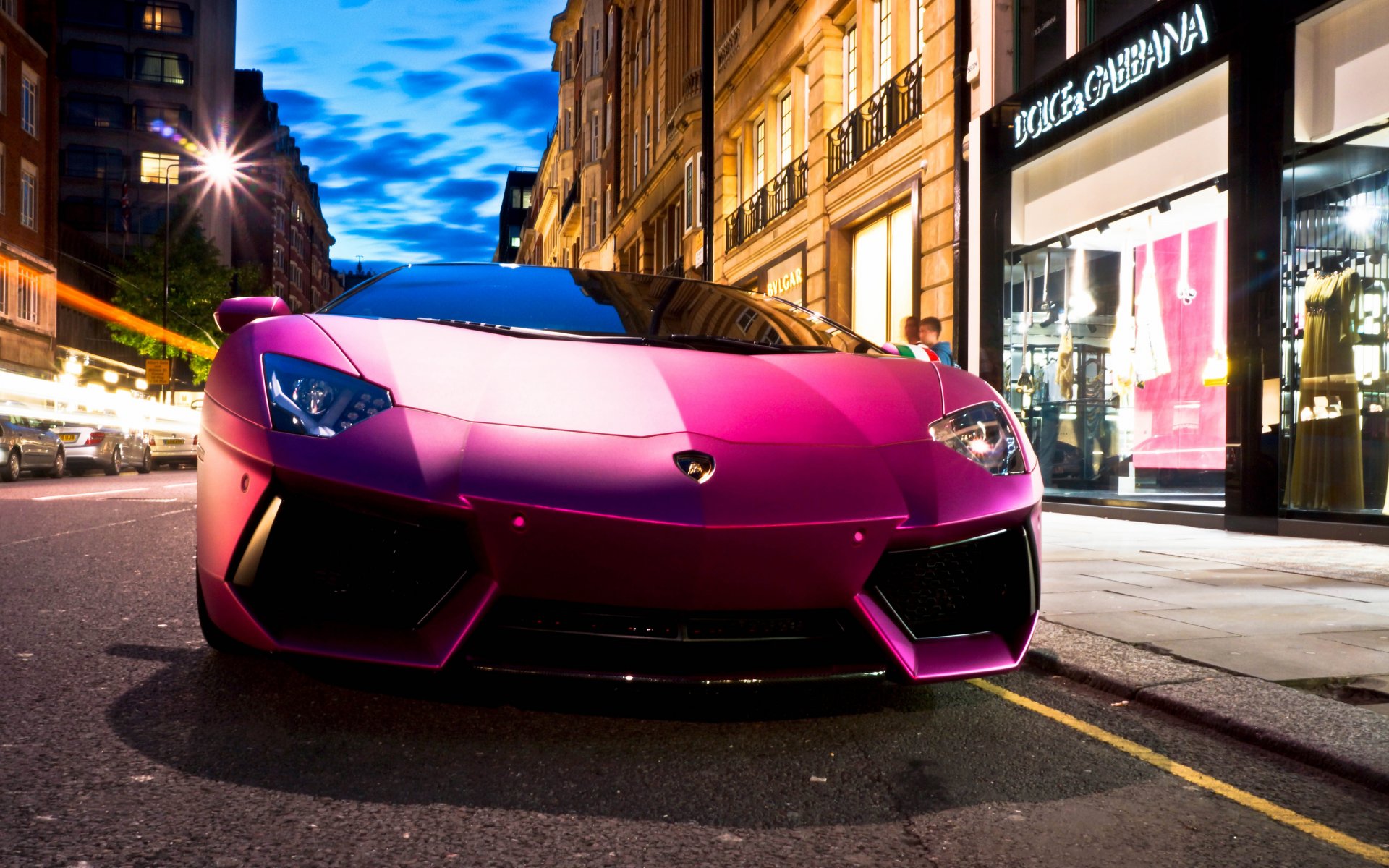 lamborghini aventador lp760-4 oakley design fioletowy auto supercar ulica sklep dolce & gabbana