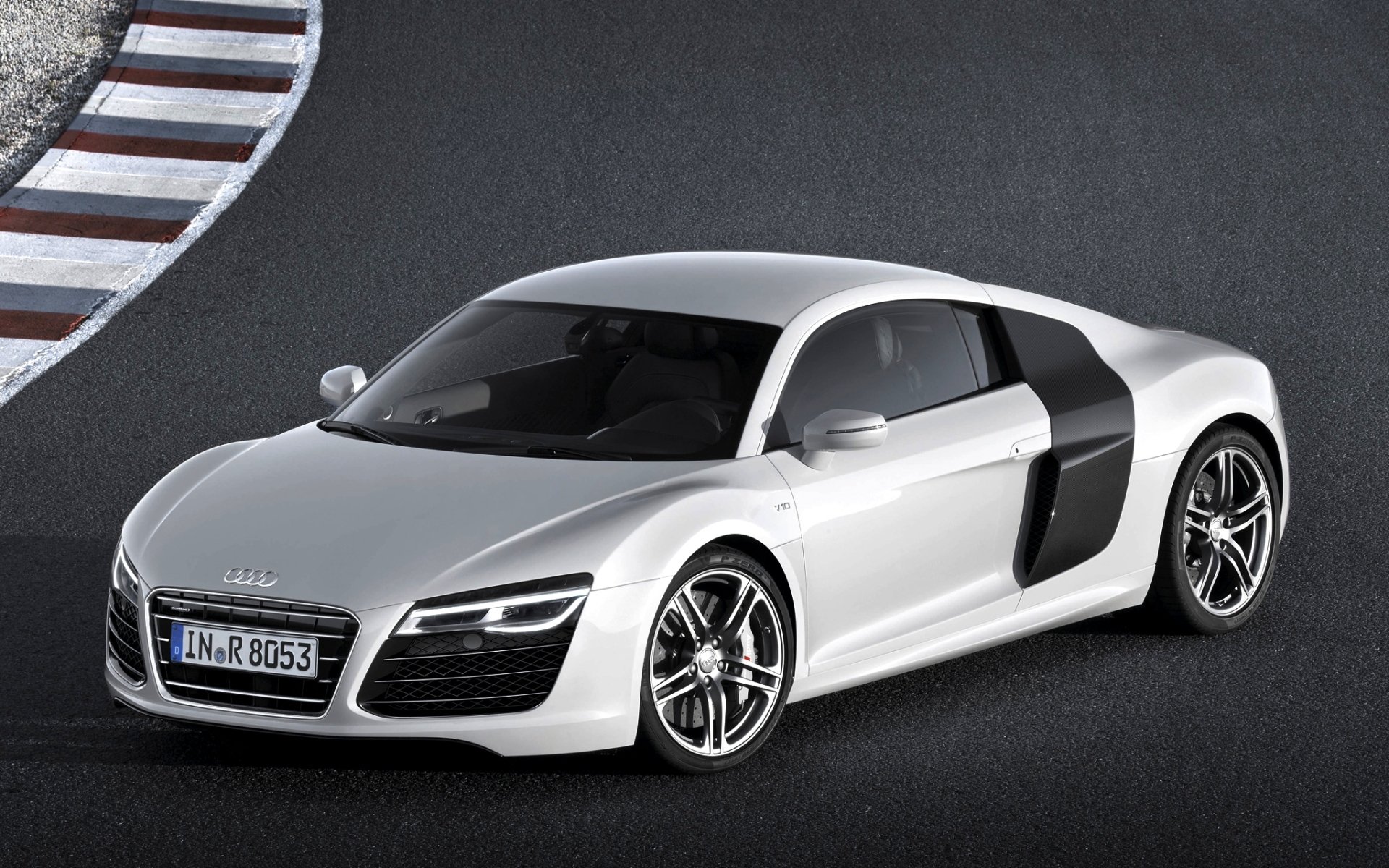 audi r8 v10 audi r8 b10 superdeportivo plata frente pista de carreras fondo