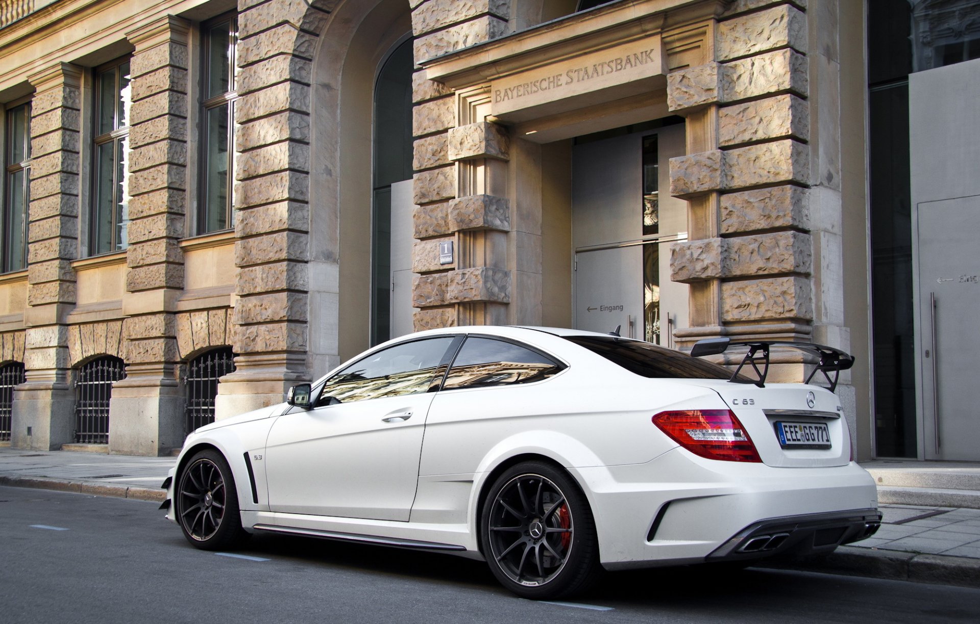 mercedes benz amg série noire mercedes blanc