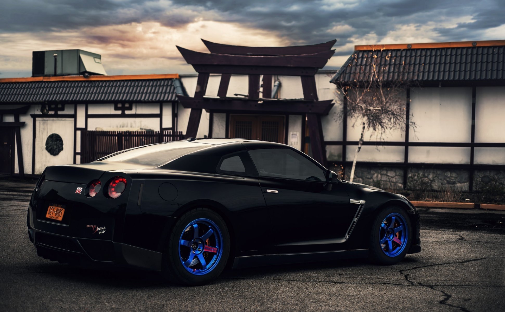 nissan gt-r r35 bleu roues arrière