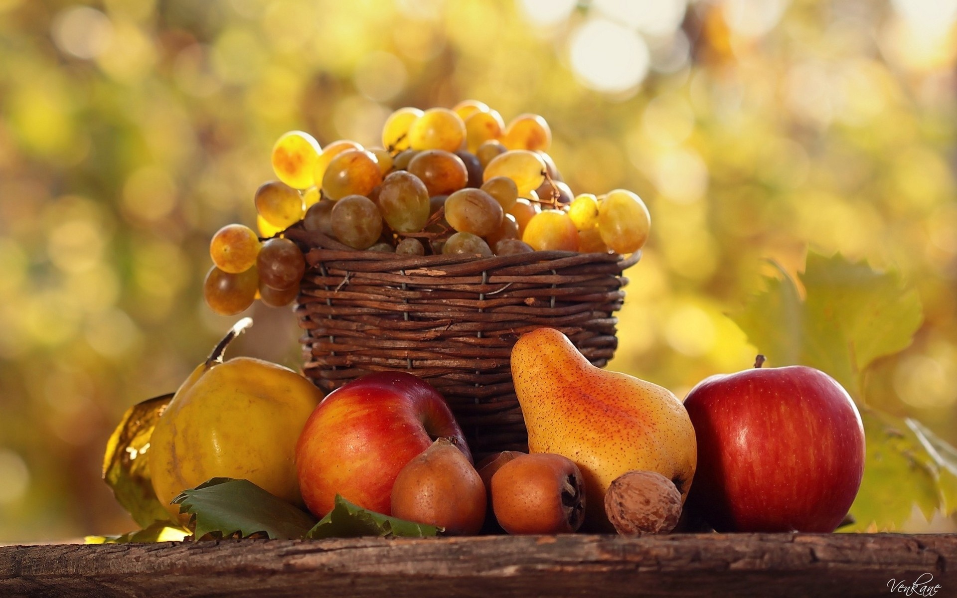 pera fruta cama manzanas uvas nuez