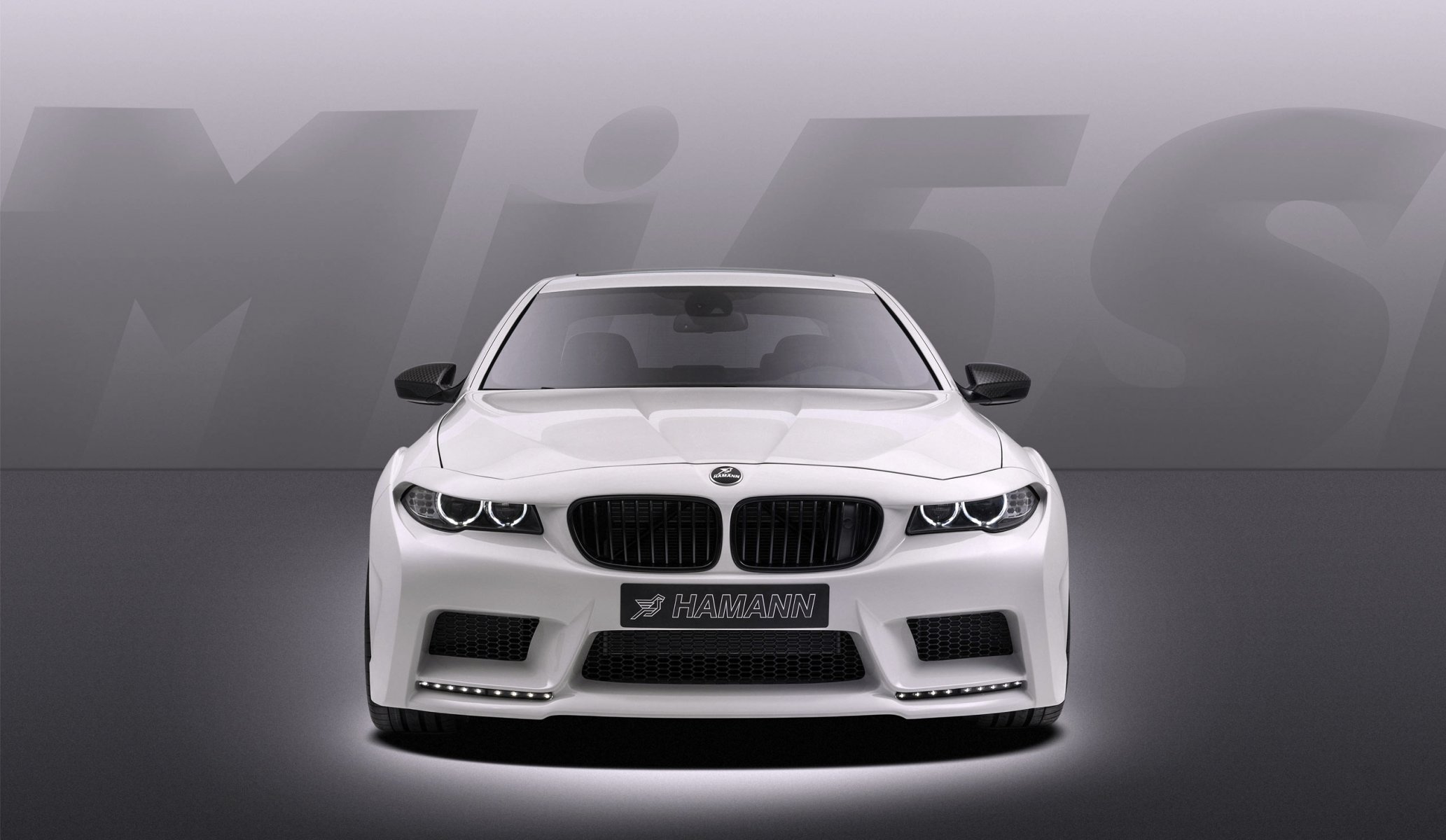 bmw m5 misja hamann auto samochód biały bmw boomer sedan body tuning przód kaptur reflektory kratka