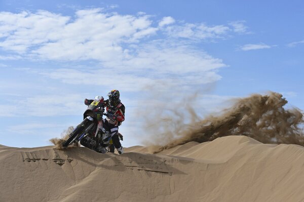 Dunas del Dakar. Avance del motociclista