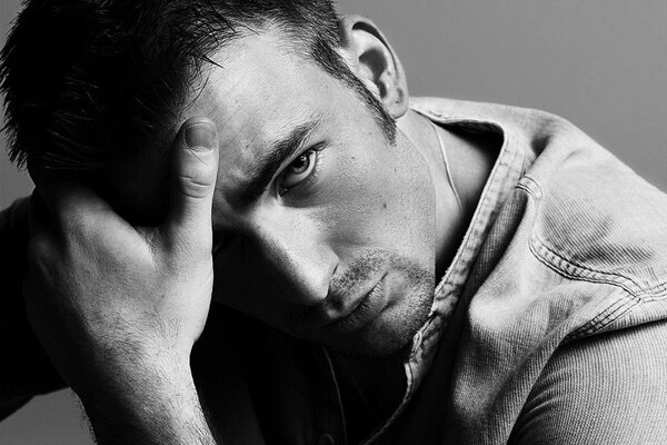 Black and white photos of Chris Evans