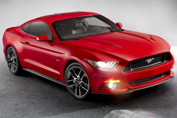 Foto von einem roten Ford Mustang