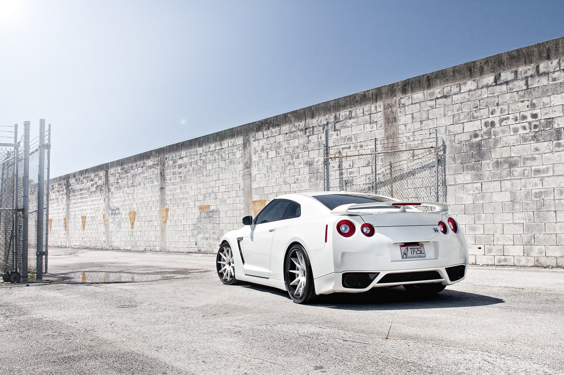 r35 gtr parete nissan recinzione bianco tuning tuning nissan gtr